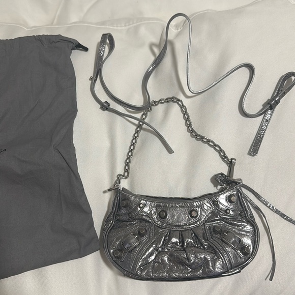 BALENCIAGA MINI CROSSBODY BAG - LIKE NEW - Picture 1 of 9